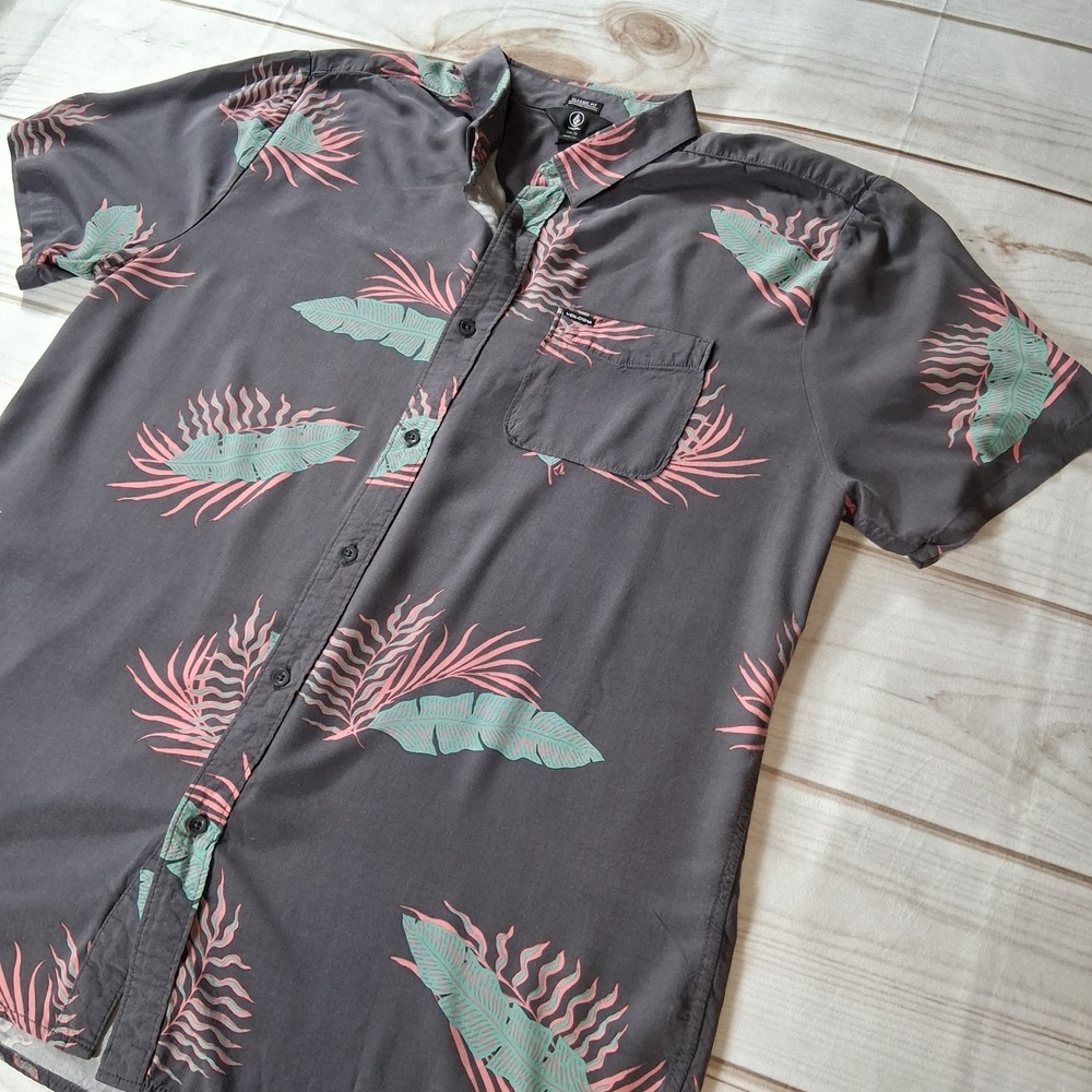 Volcom Classic Fit Button Up Shirt Men's XXL Gray Pink Tropical Palm Leaf 2XL